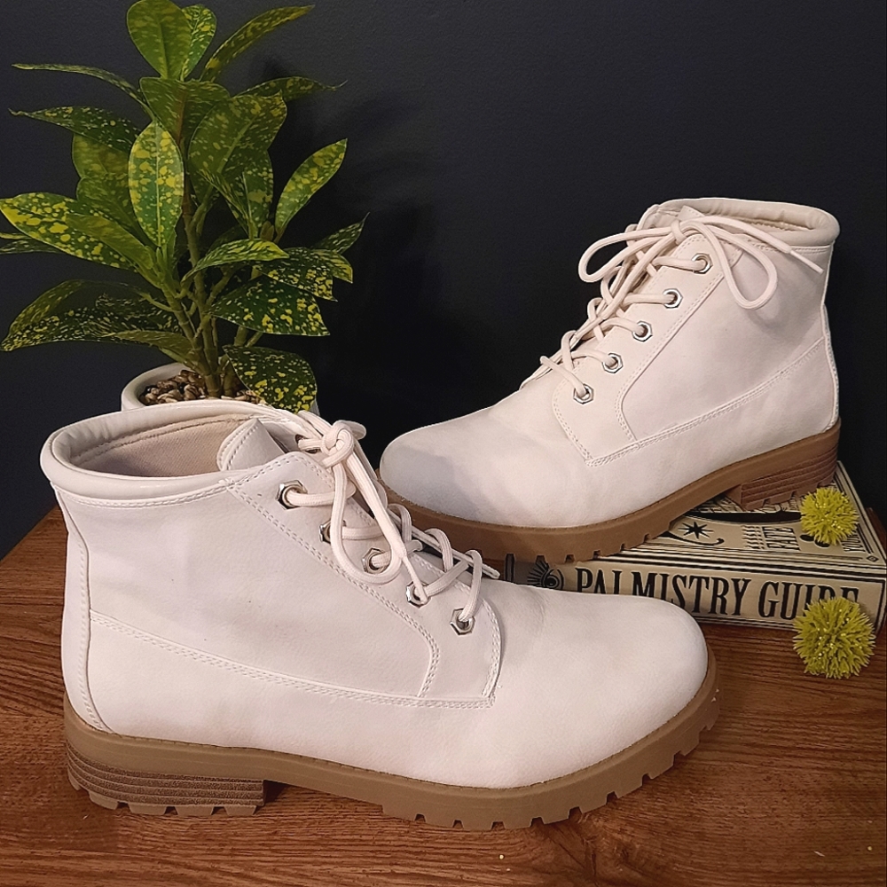 Cream Lace Up Ankle Boots | Cliffs by WHITE MOUNTAIN